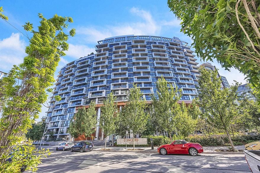1405 1768 Cook Street