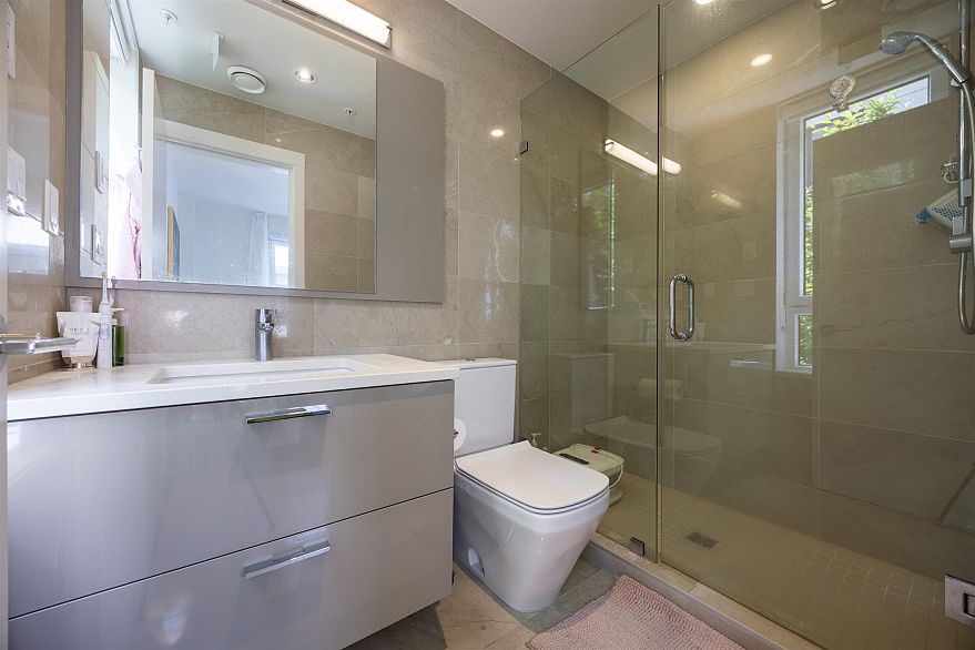 208 4408 Cambie Street