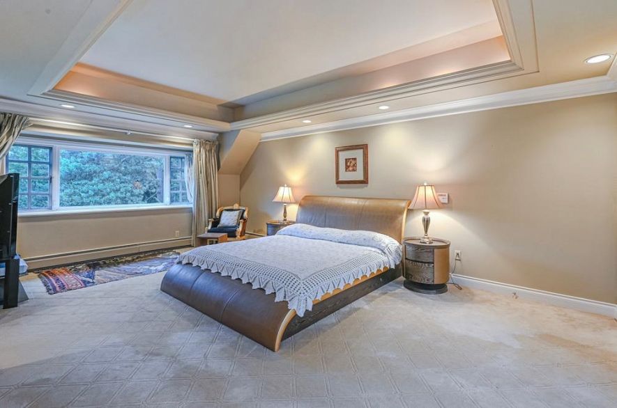 6786 Blenheim Street