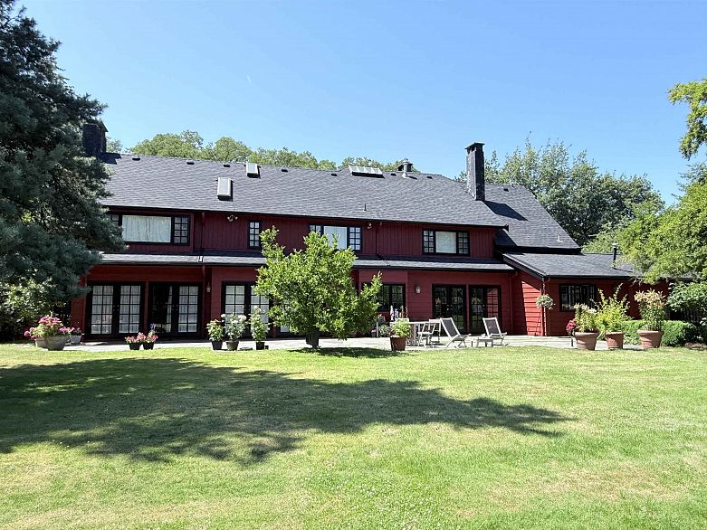 6786 Blenheim Street