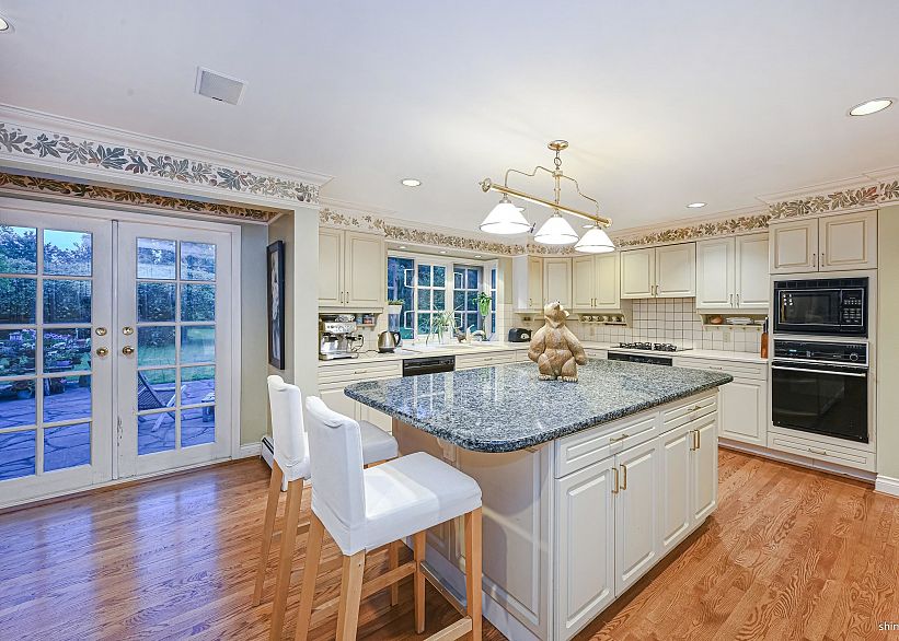 6786 Blenheim Street