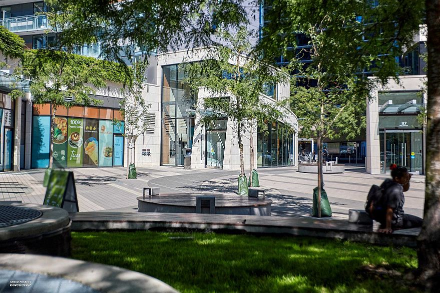 2421 89 Nelson Street