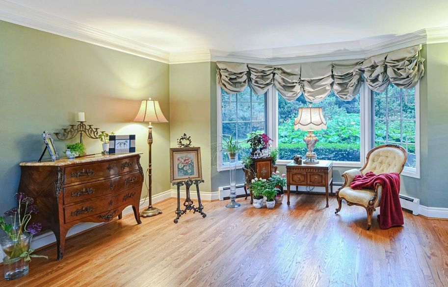 6786 Blenheim Street