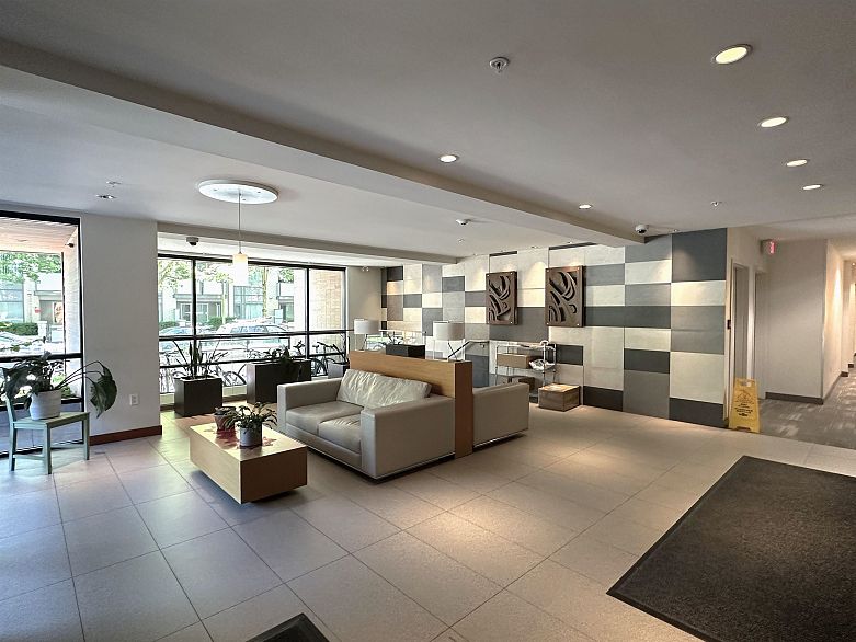 513 5983 Gray Avenue