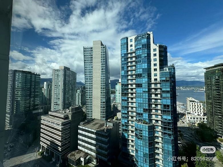 1702 1420 W GEORGIA STREET, Vancouver BC V6G 3K4