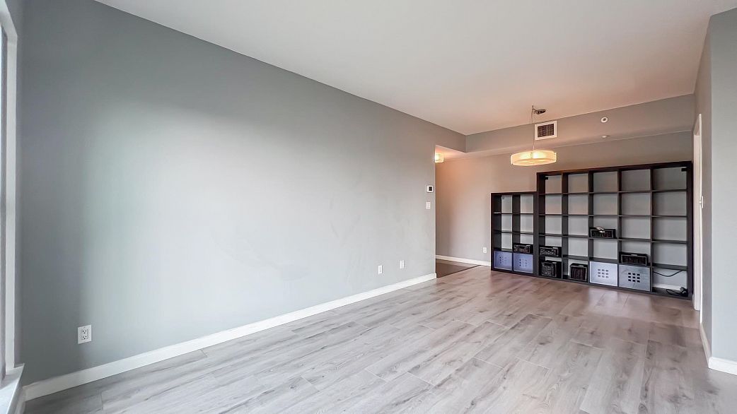 1206 909 Burrard Street