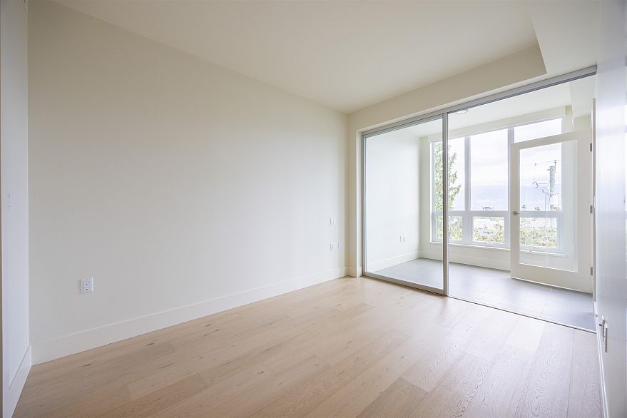 305 3639 W 16th Avenue