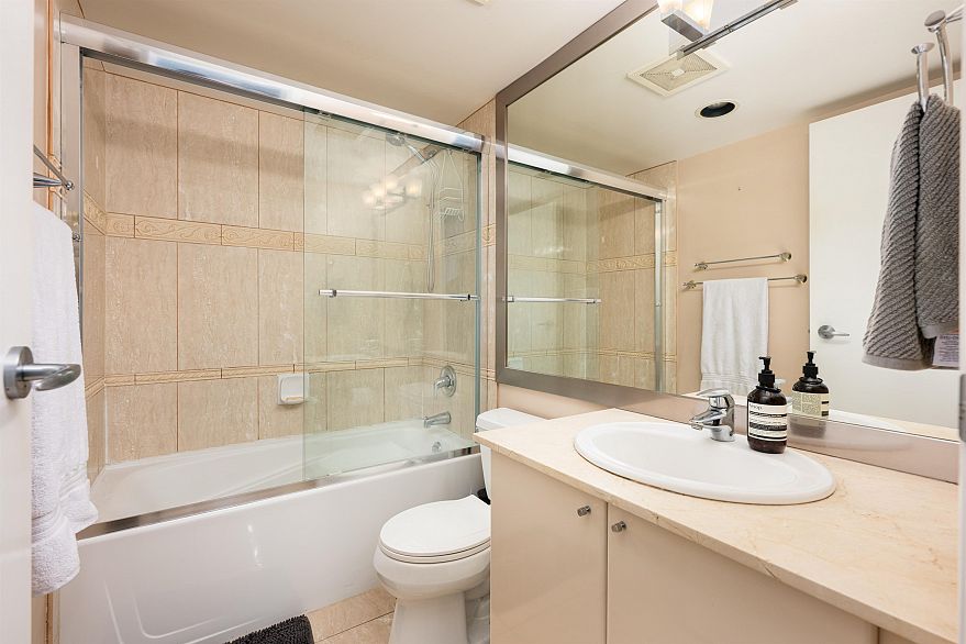 604 1328 W Pender Street