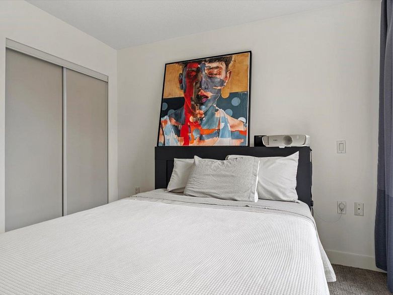 605 1068 Hornby Street