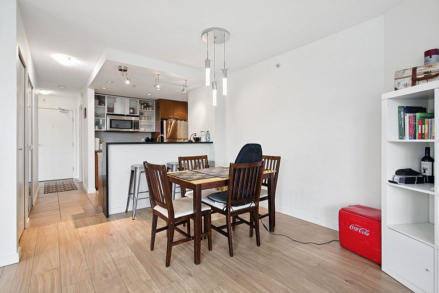 803 980 Cooperage Way