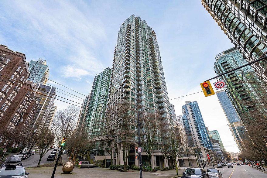 604 1328 W Pender Street