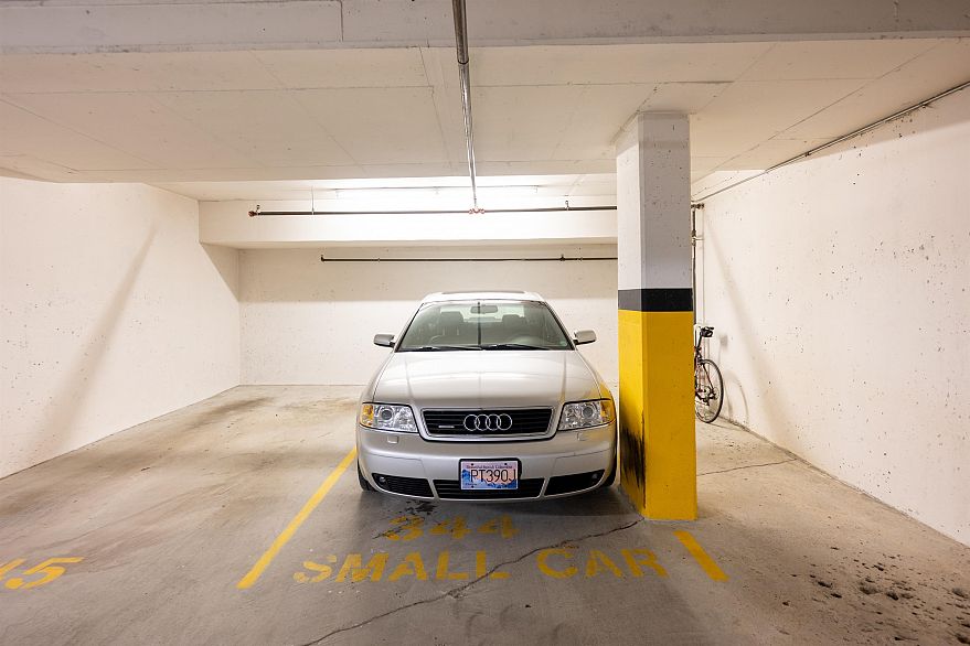 604 1328 W Pender Street