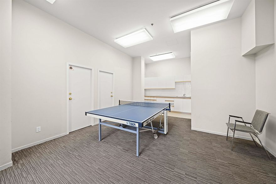 106 503 W 16th Avenue