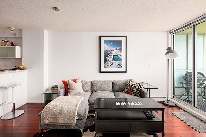 604 1328 W Pender Street