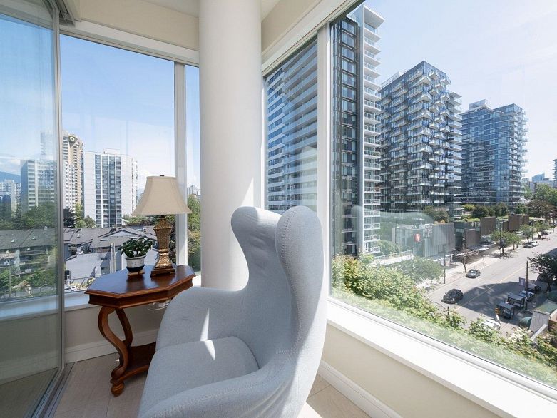 802 1221 Bidwell Street