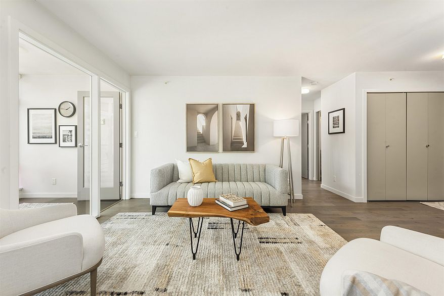 1110 161 W Georgia Street