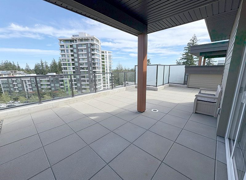 PH5 6033 Gray Avenue