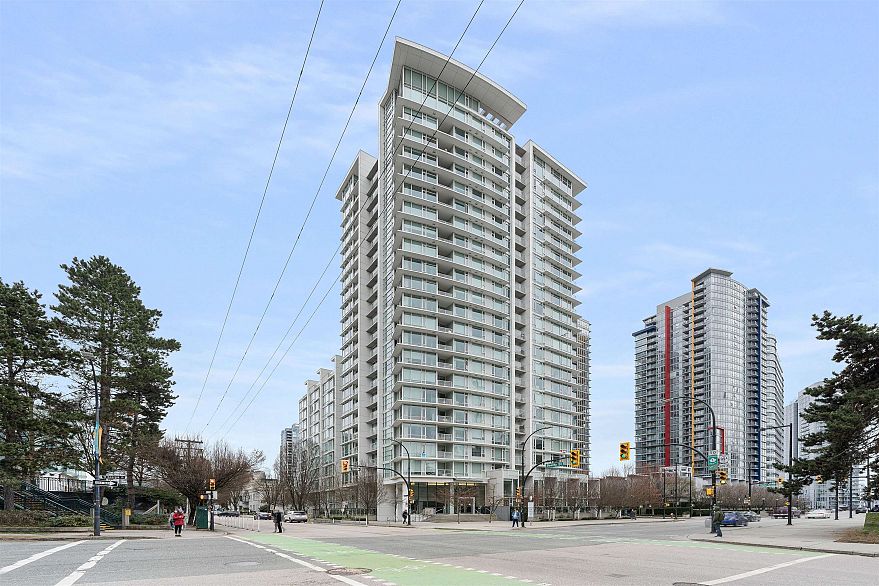 1110 161 W Georgia Street