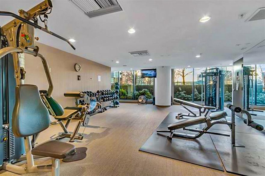 1901 33 Smithe Street