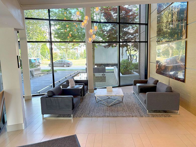 PH5 6033 Gray Avenue