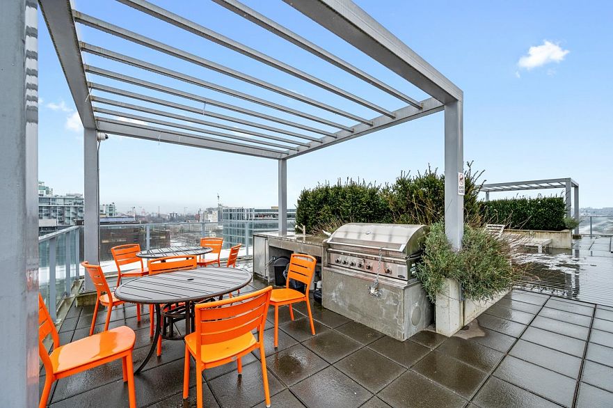 508 180 E 2nd Avenue