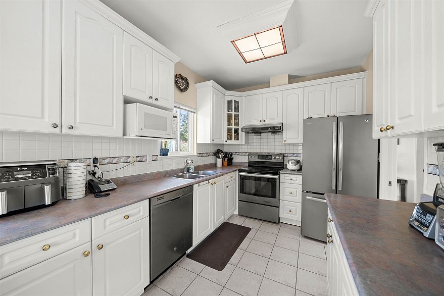 5323 Dumfries Street