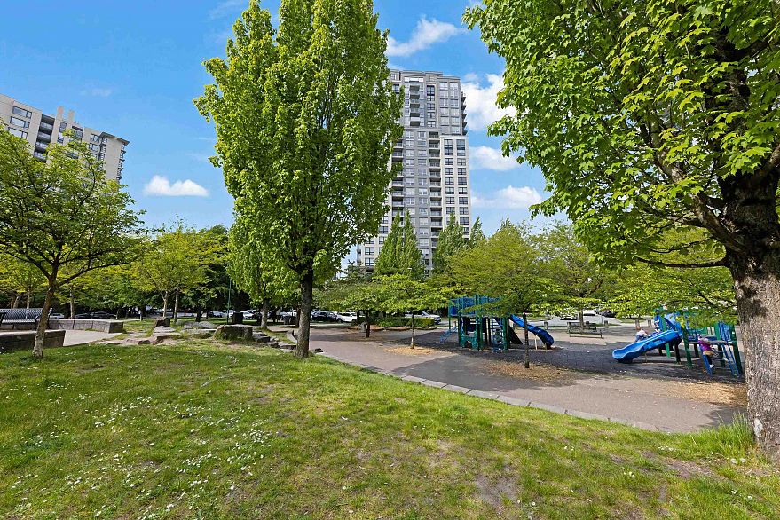 403 3663 Crowley Drive