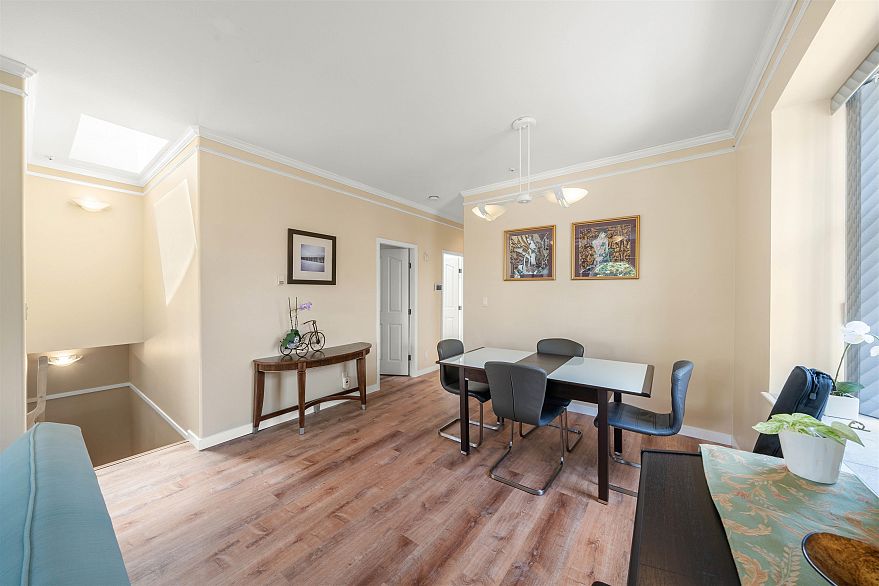 5323 Dumfries Street