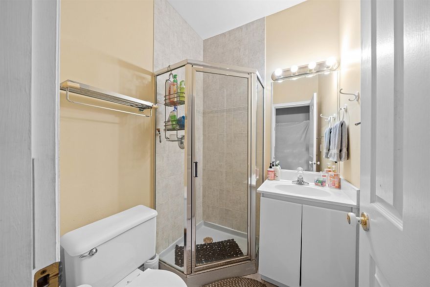 5323 Dumfries Street