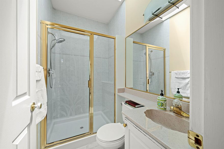 5323 Dumfries Street