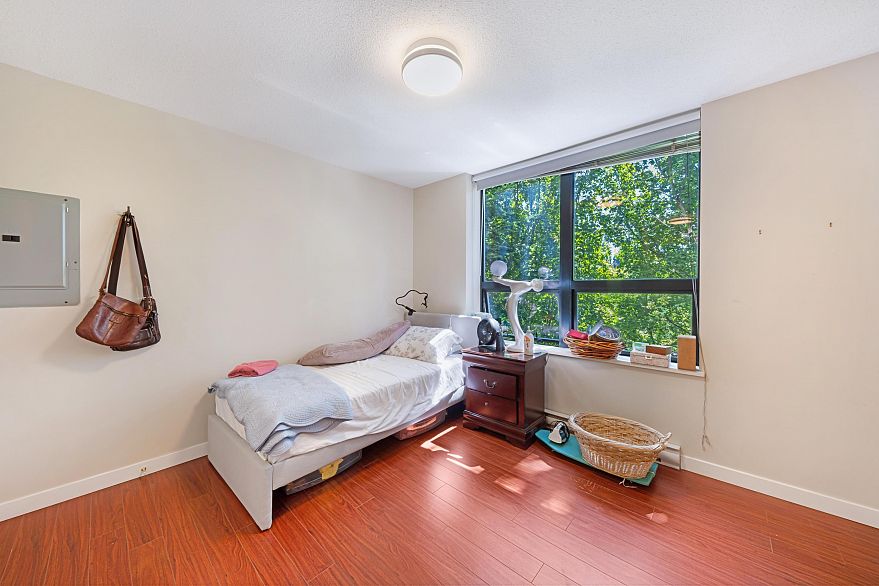 403 3663 Crowley Drive