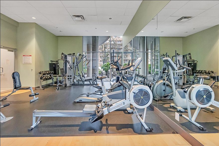 1907 1050 Smithe Street