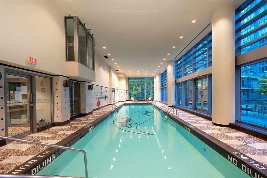 704 499 Broughton Street