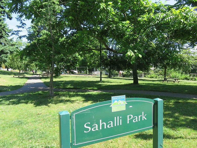 #205 665 E 6th Avenue