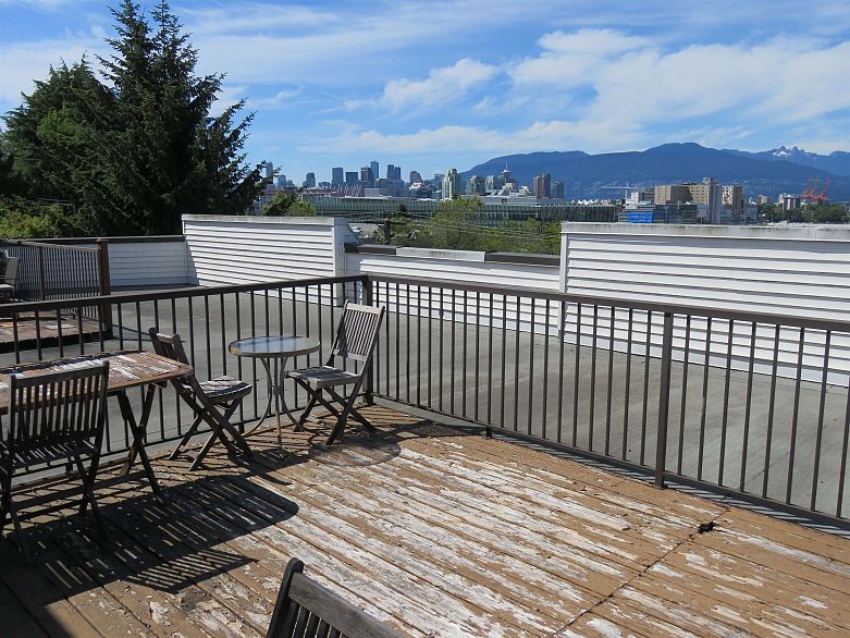 #205 665 E 6th Avenue