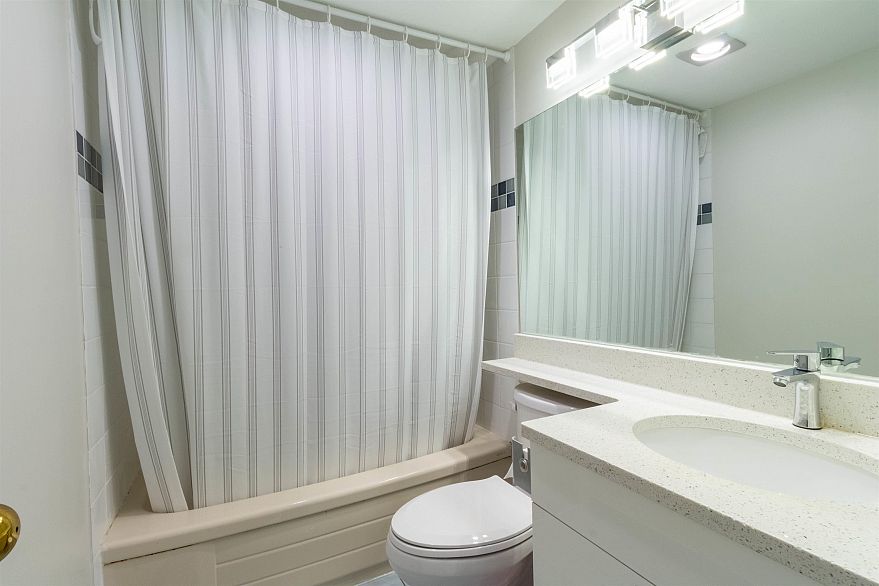 205 2238 Eton Street