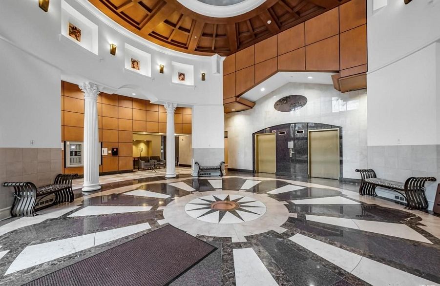 2703 1189 Howe Street