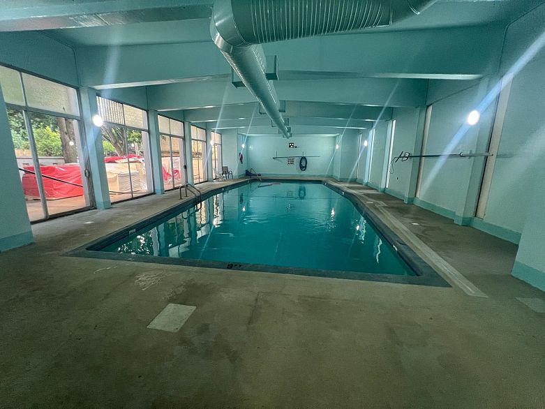 501 1850 Comox Street