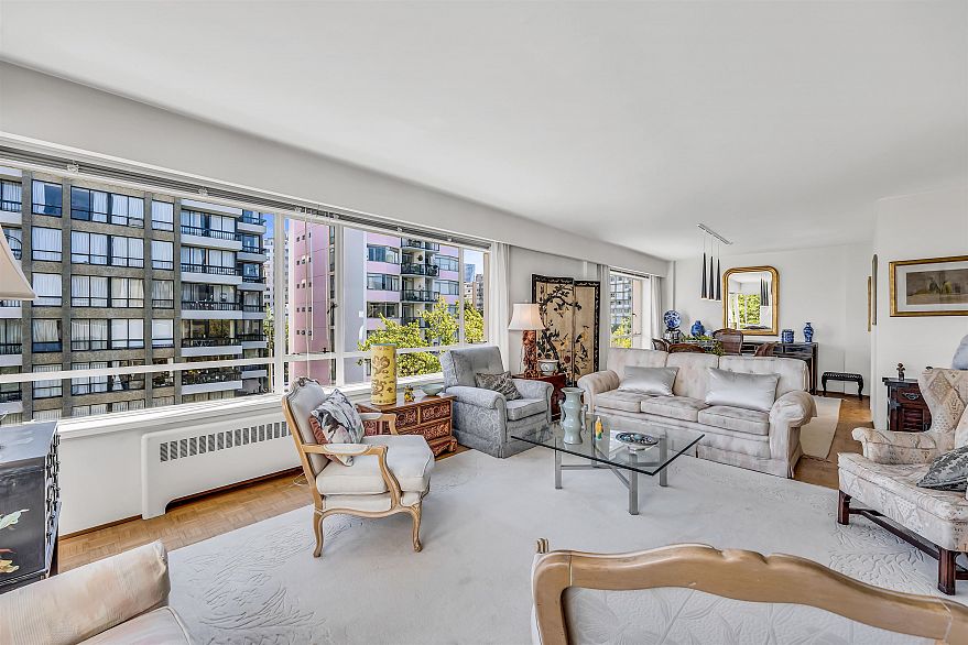 508 1949 Beach Avenue