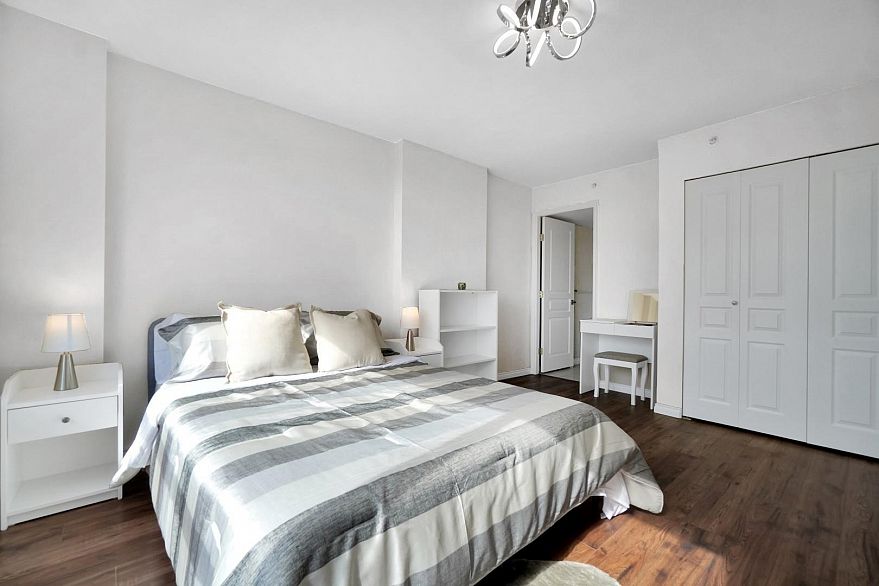 2703 1189 Howe Street