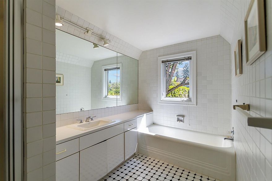 3131 Point Grey Road