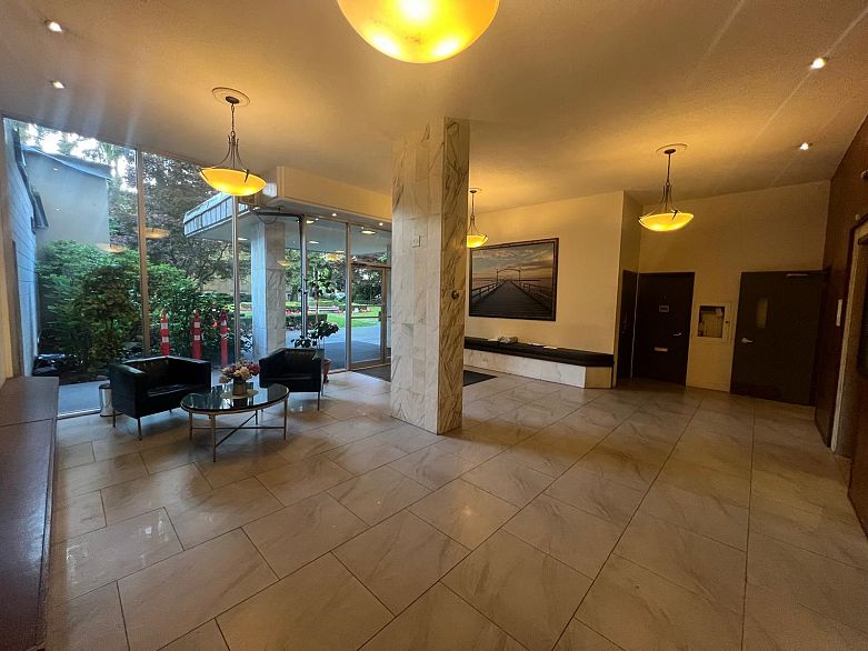 501 1850 Comox Street