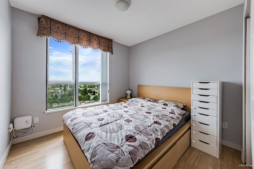 1803 5189 Gaston Street