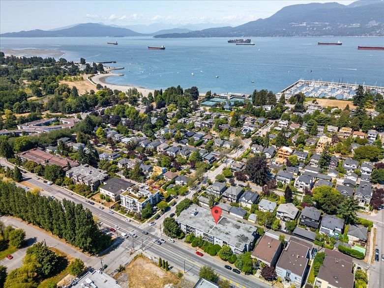 108 3787 W 4th Avenue