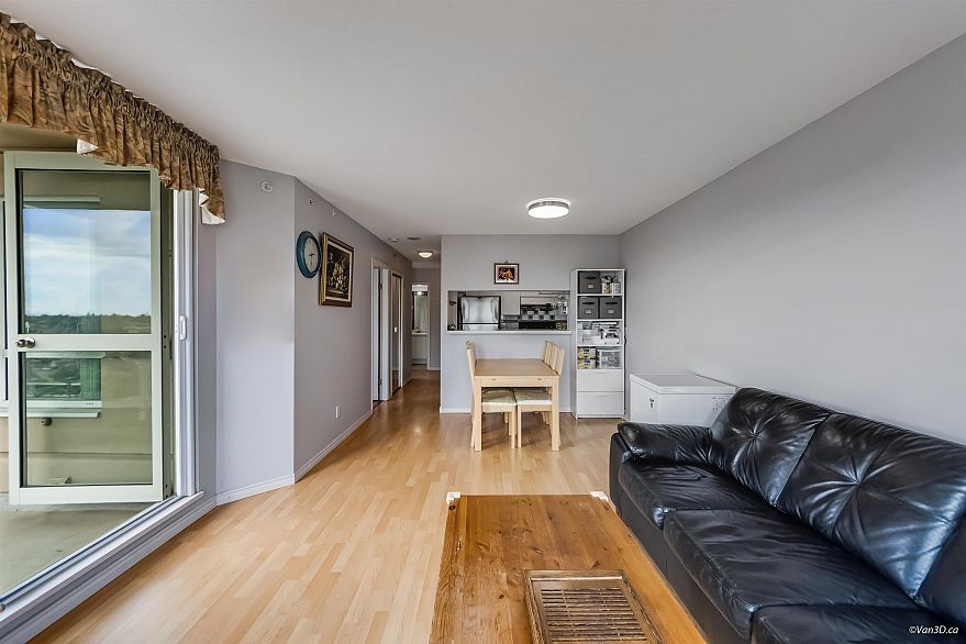 1803 5189 Gaston Street