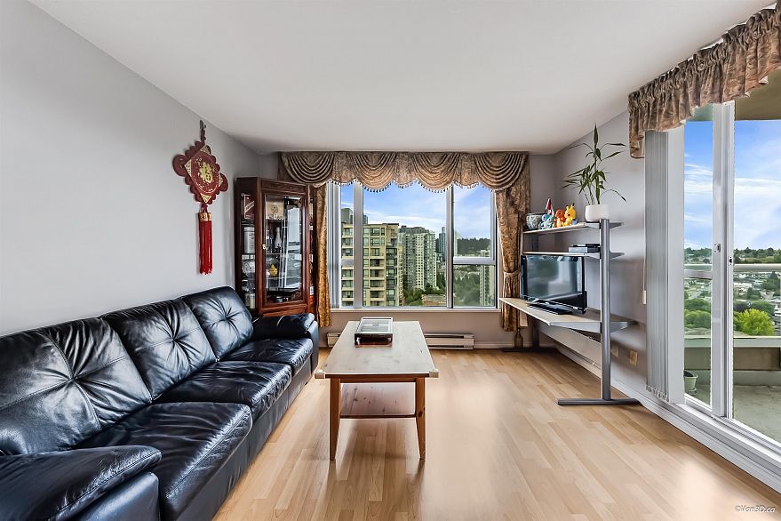 1803 5189 Gaston Street