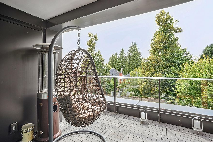 304 7128 Adera Street