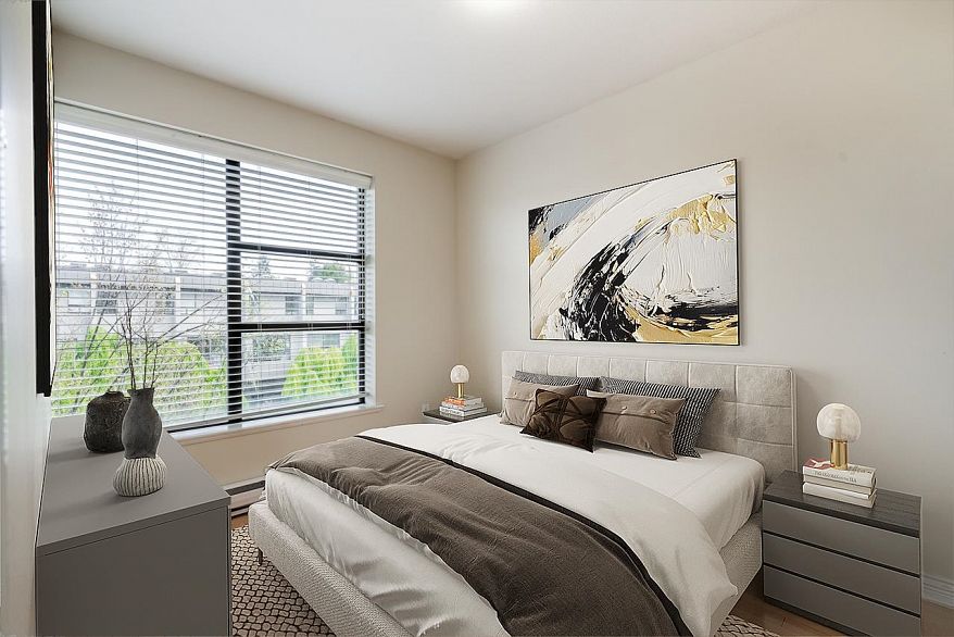 301 2015 Trafalgar Street