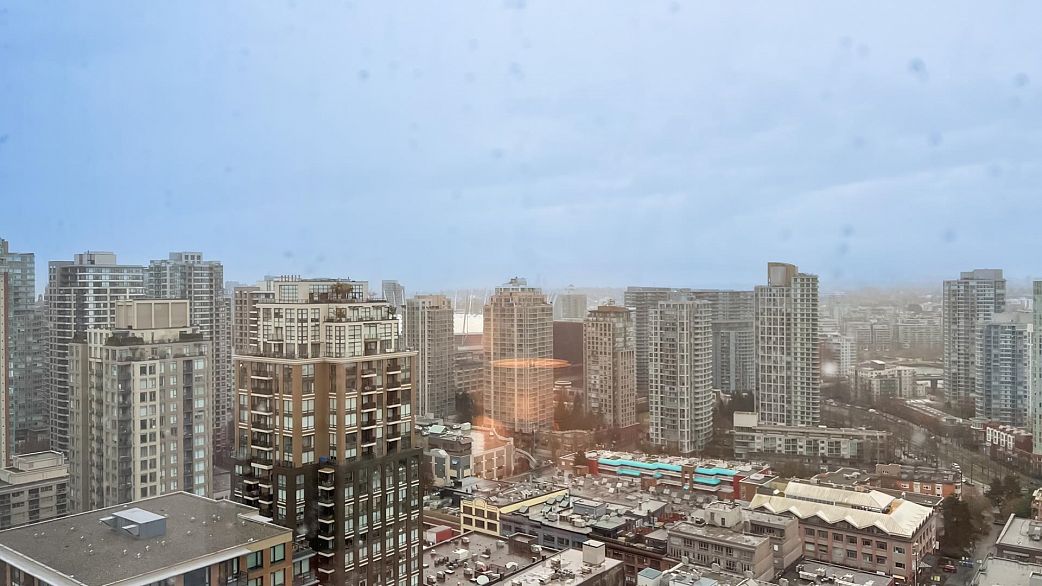 2705 1111 Richards Street