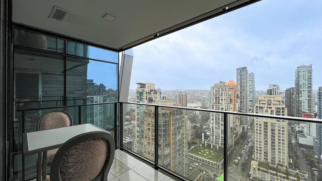 2705 1111 Richards Street